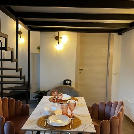 Apartmán Regina In Porta Romana 2 - Sky Tv, Wifi E Breakfast Box *