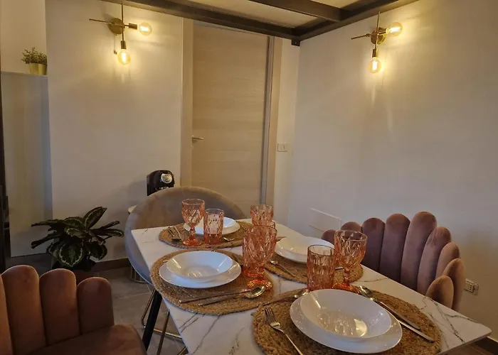 Lägenhet Regina In Porta Romana 2 - Sky Tv, Wifi E Breakfast Box Milano