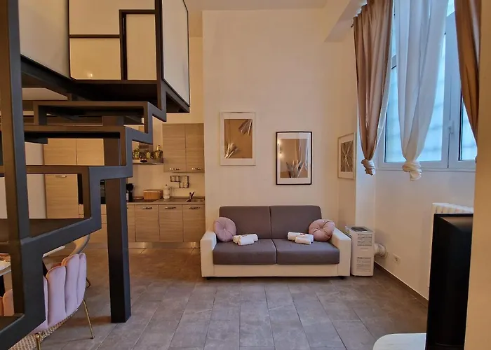 Regina In Porta Romana 2 - Sky Tv, Wifi E Breakfast Box Lägenhet Milano
