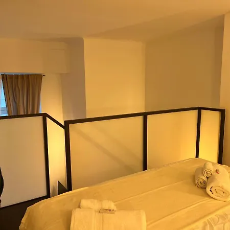Apartment Regina In Porta Romana 2 - Sky Tv, Wifi E Breakfast Box Milan