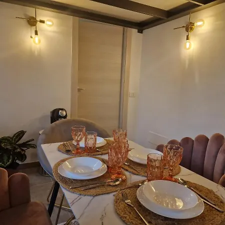 Apartment Regina In Porta Romana 2 - Sky Tv, Wifi E Breakfast Box Milan